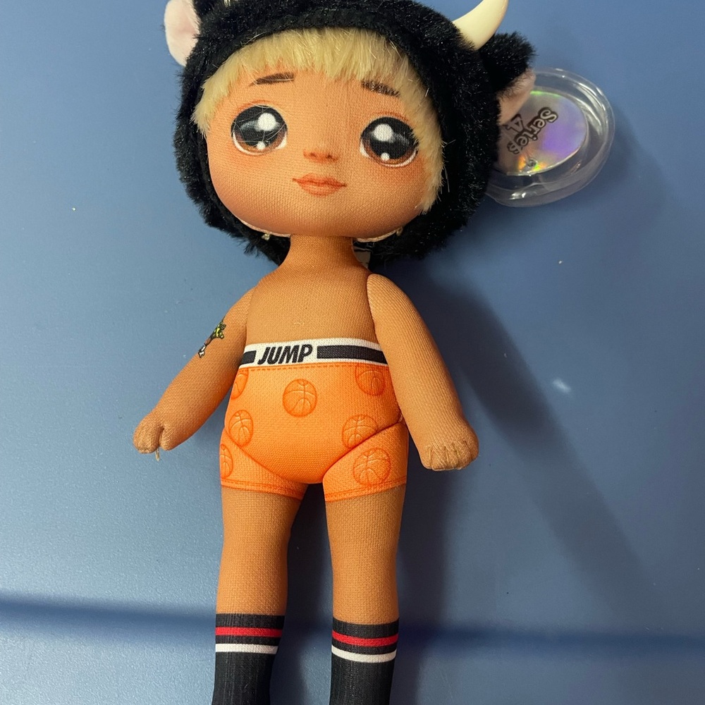 Na Na Na Surprise Doll